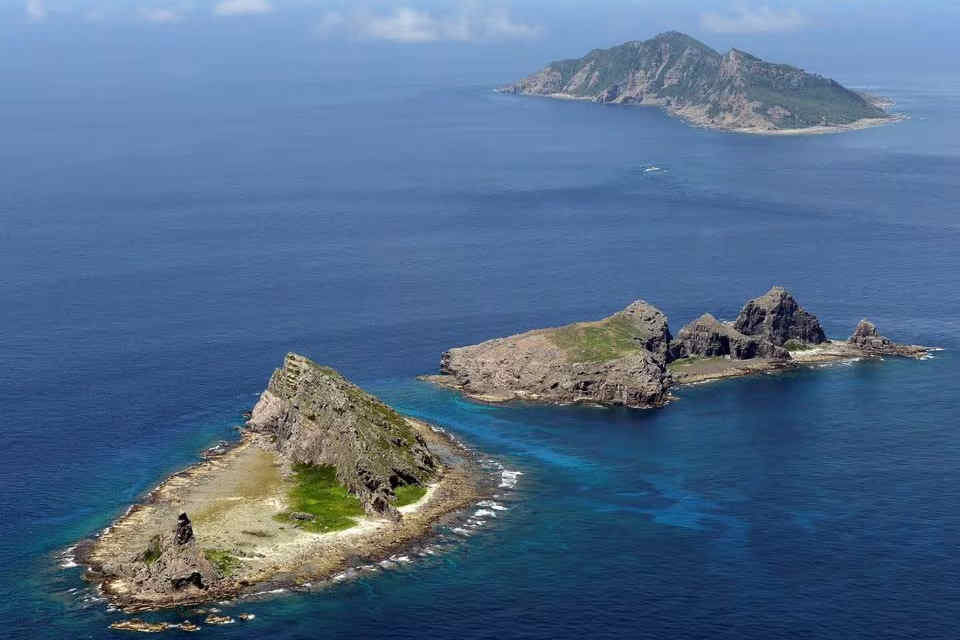 Beijing protests after Japan lawmakers visit disputed islands